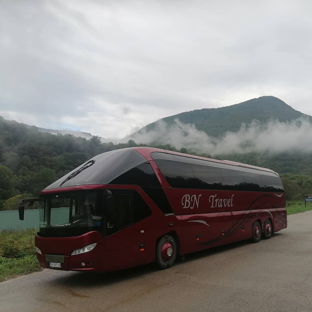 Neoplan Starliner 2